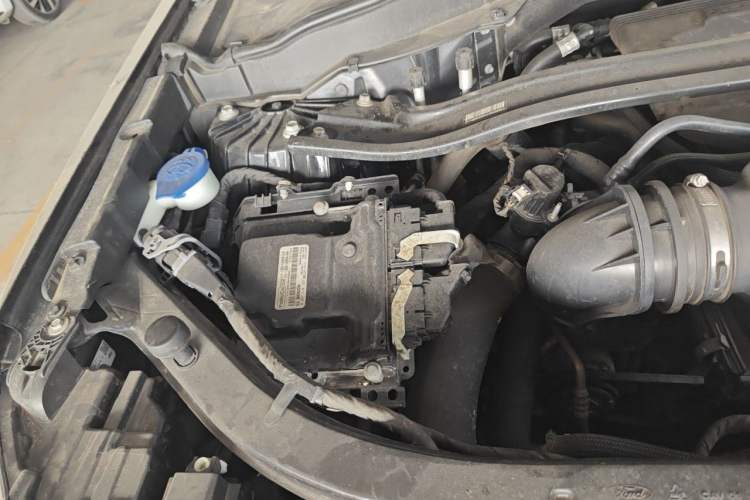 Used Ford Explorer 2023 EcoBoost 285 4x4 ST-LINE 6-Seater Engine Bay Right