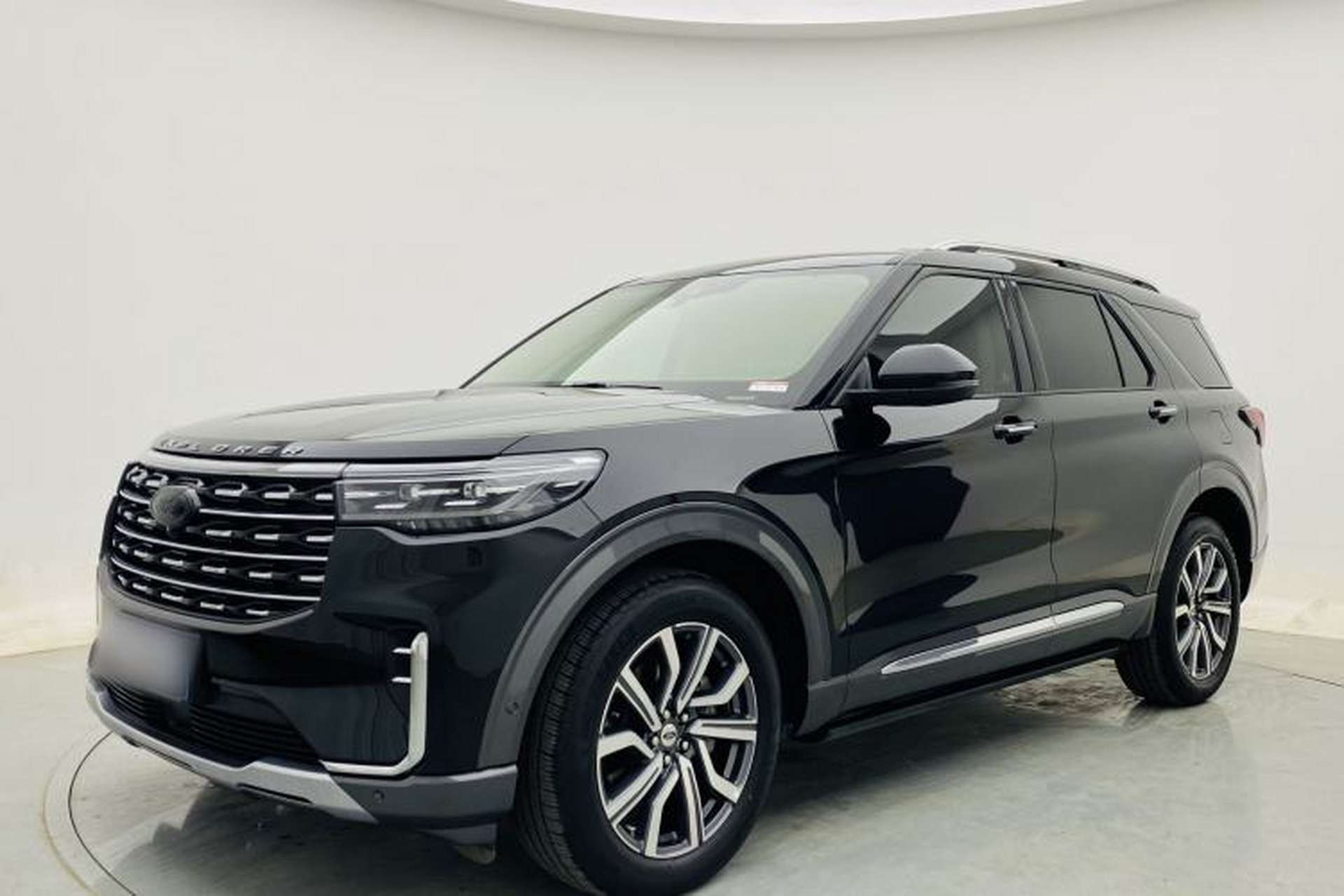Used Ford Explorer 2023 EcoBoost 285 Four-Wheel Drive Titanium Edition 7-Seater Exterior 1