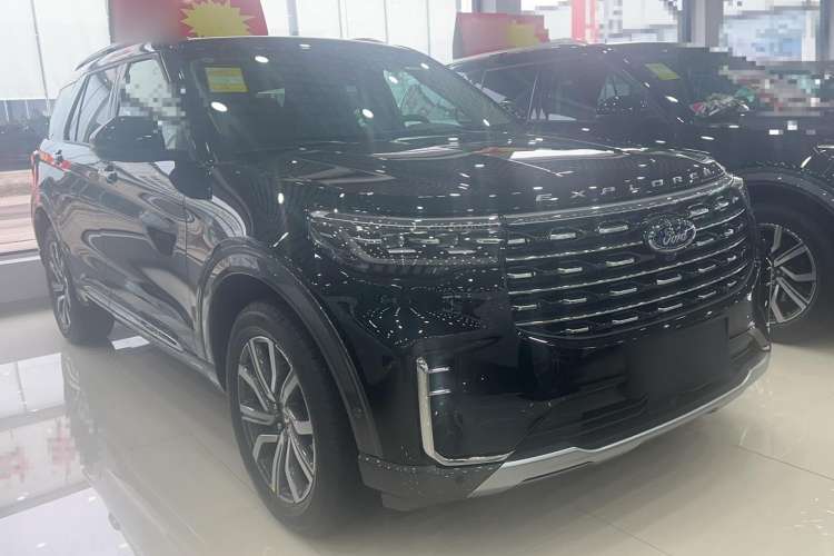 Used Ford Explorer 2023 EcoBoost 285 Four-Wheel Drive Titanium Edition 7-Seater Exterior 2