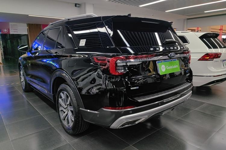 Used Ford Explorer 2023 EcoBoost 285 Four-Wheel Drive Titanium Edition 7-Seater Exterior 2