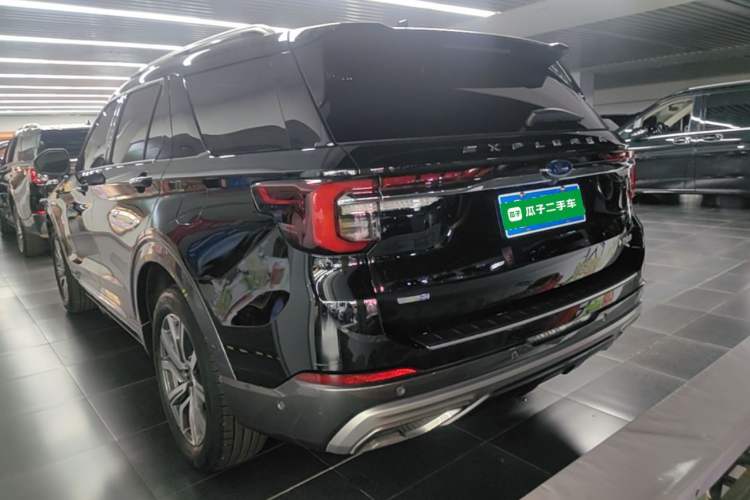 Used Ford Explorer 2023 EcoBoost 285 Four-Wheel Drive Titanium Edition 7-Seater Exterior 2