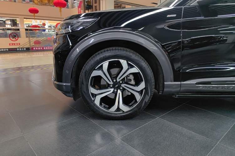 Used Ford Explorer 2023 EcoBoost 285 4x4 ST-LINE 6-Seater Exterior 4