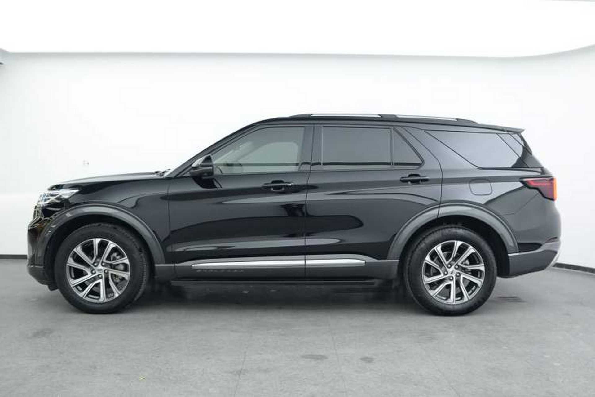 Used Ford Explorer 2023 EcoBoost 285 Four-Wheel Drive Stylish Plus Version 7 Seats Exterior 9