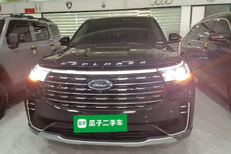 Used Ford Explorer 2023 EcoBoost 285 Four-Wheel Drive Titanium Edition 6 Seats Front