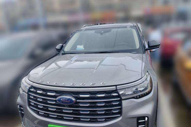 Used Ford Explorer 2023 EcoBoost 285 Four-Wheel Drive Titanium Edition 7-Seater Front