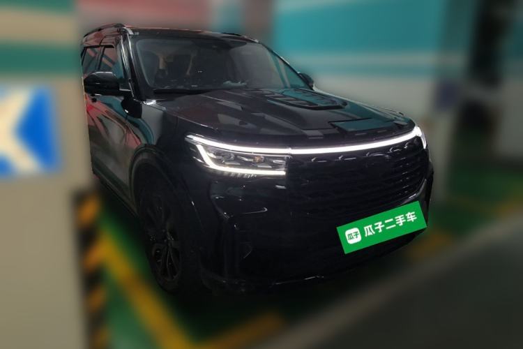Used Ford Explorer 2023 EcoBoost 285 Four-Wheel Drive Titanium Edition 7-Seater Front Right 45 Deg