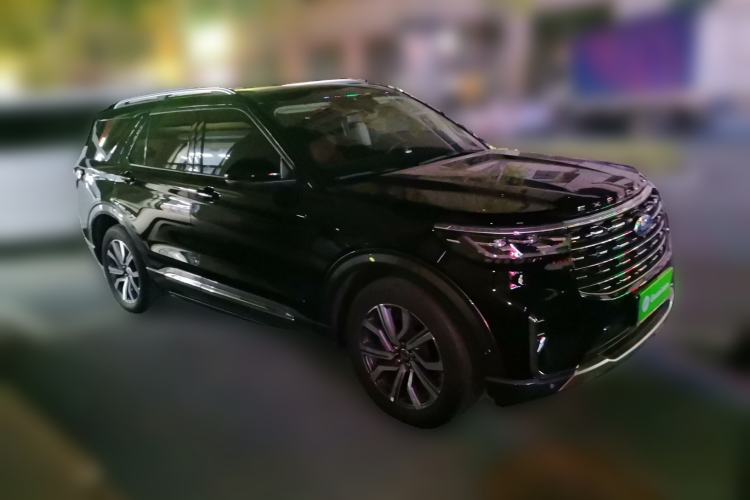 Used Ford Explorer 2023 EcoBoost 285 Four-Wheel Drive Titanium Edition 6 Seats Front Right 45 Deg