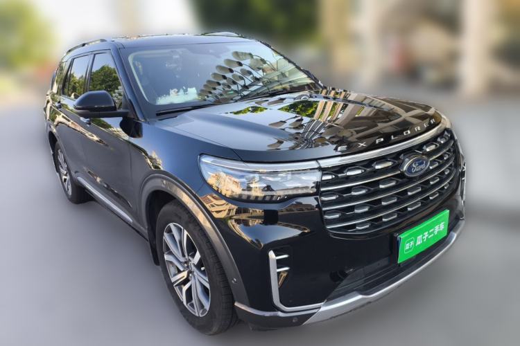 Used Ford Explorer 2023 EcoBoost 285 Four-Wheel Drive Titanium Edition 7-Seater Front Right 45 Deg