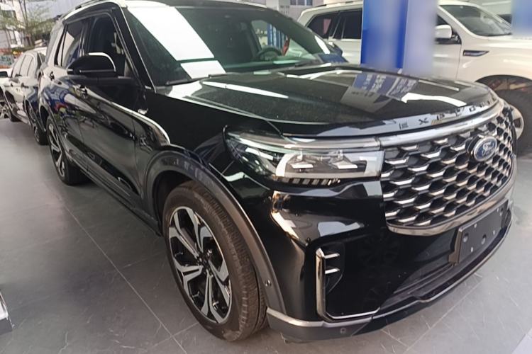 Used Ford Explorer 2023 EcoBoost 285 4x4 ST-LINE 6-Seater Front Right 45 Deg