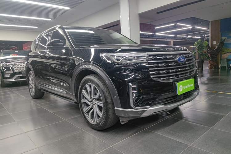 Used Ford Explorer 2023 EcoBoost 285 Four-Wheel Drive Titanium Edition 6 Seats Front Right 45 Deg