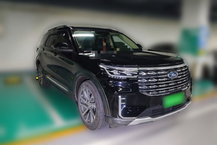 Used Ford Explorer 2023 EcoBoost 285 4x4 Trend Plus Edition 6 Seats Front Right 45 Deg