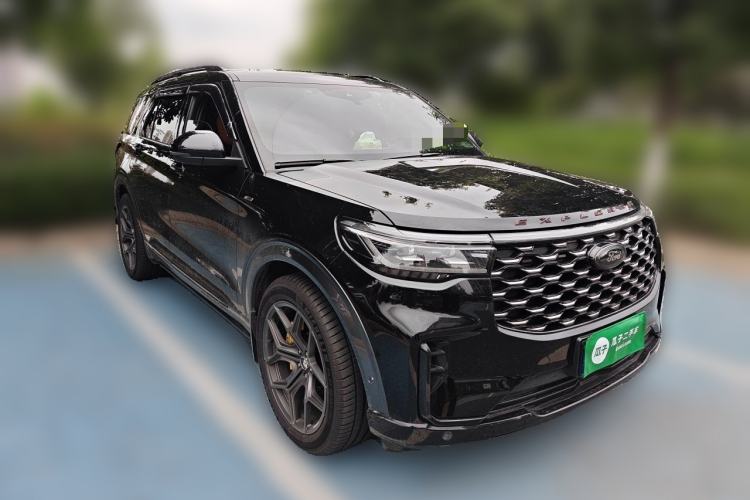 Used Ford Explorer 2023 EcoBoost 285 4x4 ST-LINE 6-Seater Front Right 45 Deg