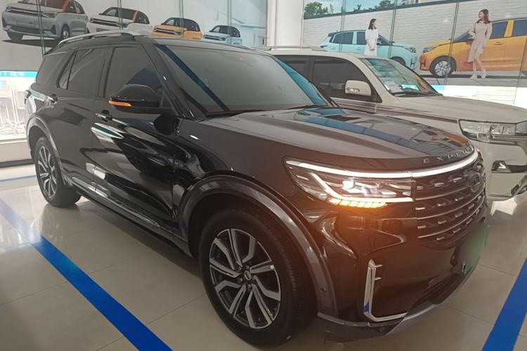 Used Ford Explorer 2023 EcoBoost 285 Four-Wheel Drive Titanium Edition 6 Seats Front Right 45 Deg