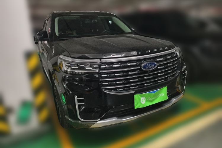 Used Ford Explorer 2023 EcoBoost 285 Four-Wheel Drive Titanium Edition 7-Seater Front Right 45 Deg