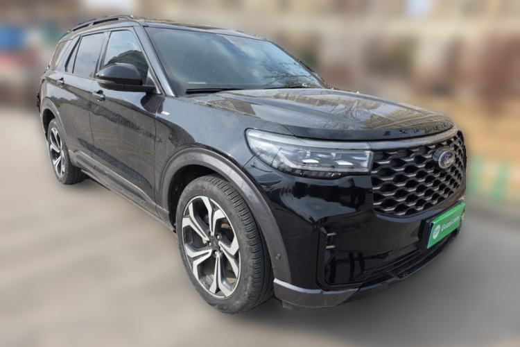 Used Ford Explorer 2023 EcoBoost 285 4x4 ST-LINE 6-Seater Front Right 45 Deg