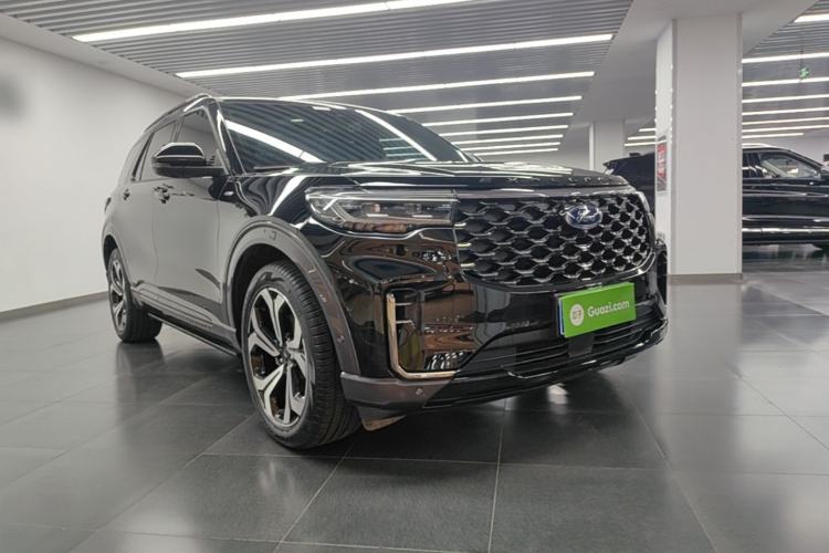 Used Ford Explorer 2023 EcoBoost 285 4x4 ST-LINE 6-Seater Front Right 45 Deg