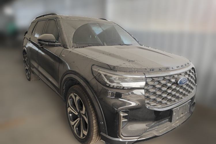 Used Ford Explorer 2023 EcoBoost 285 4x4 ST-LINE 6-Seater Front Right 45 Deg