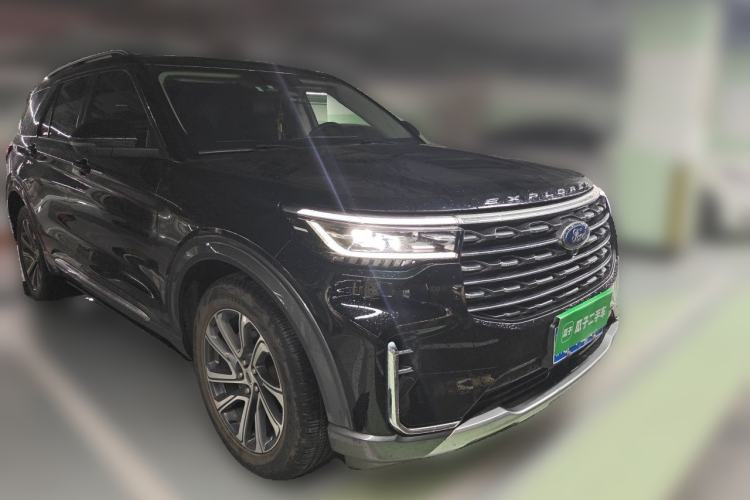 Used Ford Explorer 2023 EcoBoost 285 4x4 Trend Plus Edition 6 Seats Front Right 45 Deg