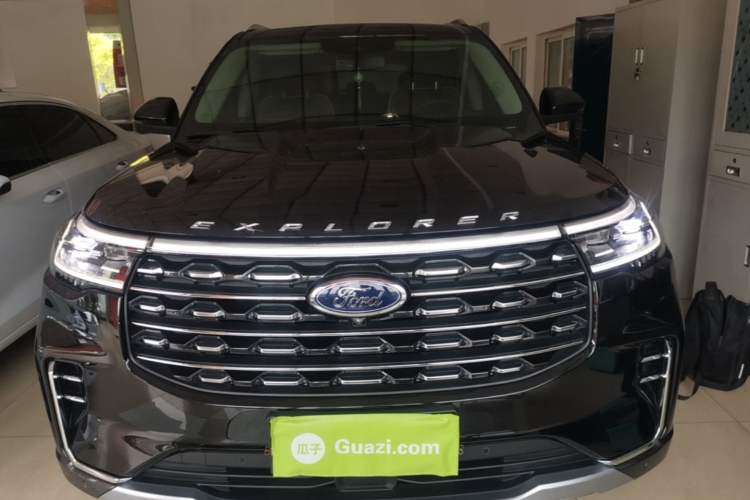 Used Ford Explorer 2023 EcoBoost 285 Four-Wheel Drive Titanium Edition 7-Seater Front