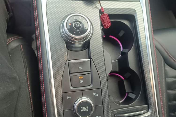 Used Ford Explorer 2023 EcoBoost 285 4x4 ST-LINE 6-Seater Gear Lever