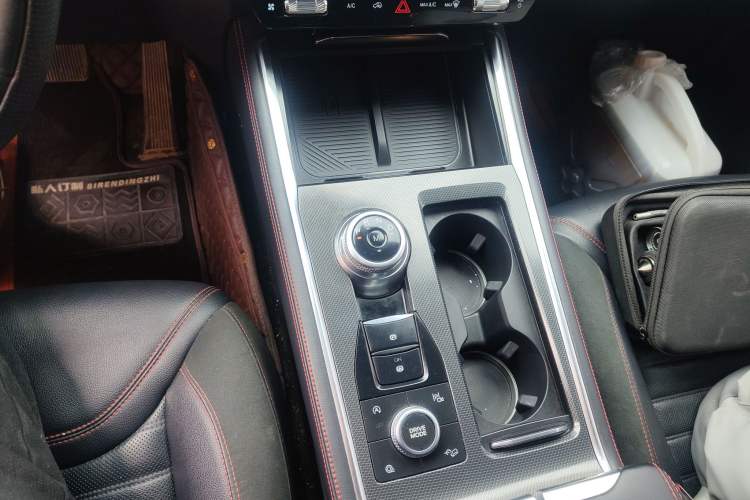 Used Ford Explorer 2023 EcoBoost 285 4x4 ST-LINE 7-Seater Gear Lever