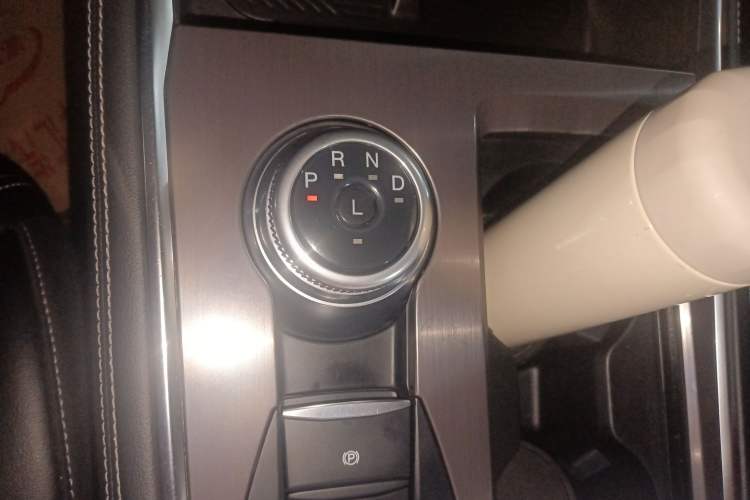 Used Ford Explorer 2023 EcoBoost 285 4x4 Trend Plus Edition 6 Seats Gear Lever
