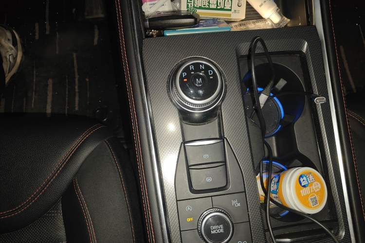Used Ford Explorer 2023 EcoBoost 285 4x4 ST-LINE 6-Seater Gear Lever