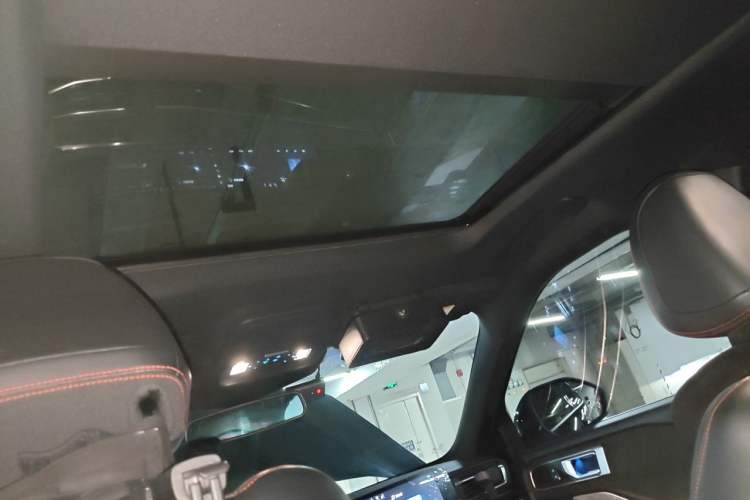 Used Ford Explorer 2023 EcoBoost 285 4x4 ST-LINE 6-Seater Headliner