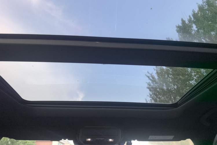 Used Ford Explorer 2023 EcoBoost 285 4x4 ST-LINE 6-Seater Headliner