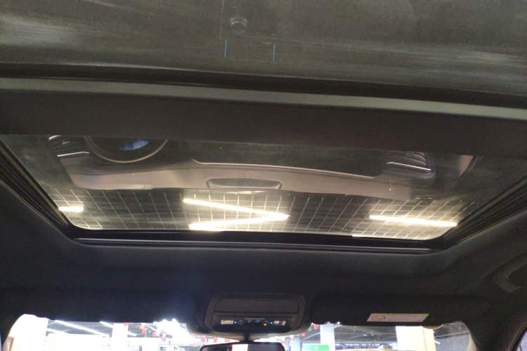 Used Ford Explorer 2023 EcoBoost 285 4x4 ST-LINE 6-Seater Headliner
