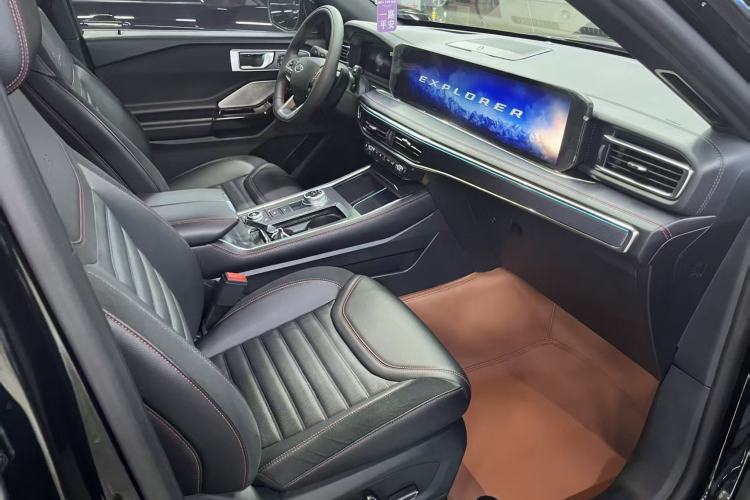 Used Ford Explorer 2023 EcoBoost 285 4x4 ST-LINE 7-Seater Interior 6