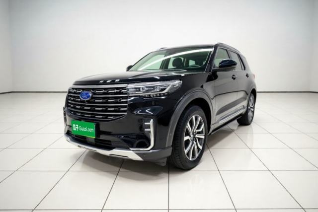 Ojetý Ford Explorer 2023 EcoBoost 285 Four-Wheel Drive Titanium Edition 6 Seats