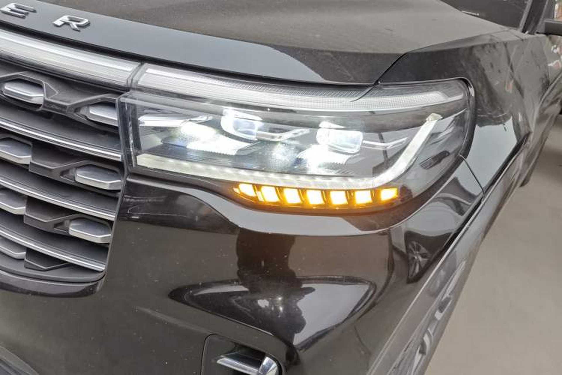 Used Ford Explorer 2023 EcoBoost 285 Four-Wheel Drive Titanium Edition 7-Seater Left Front Headlight