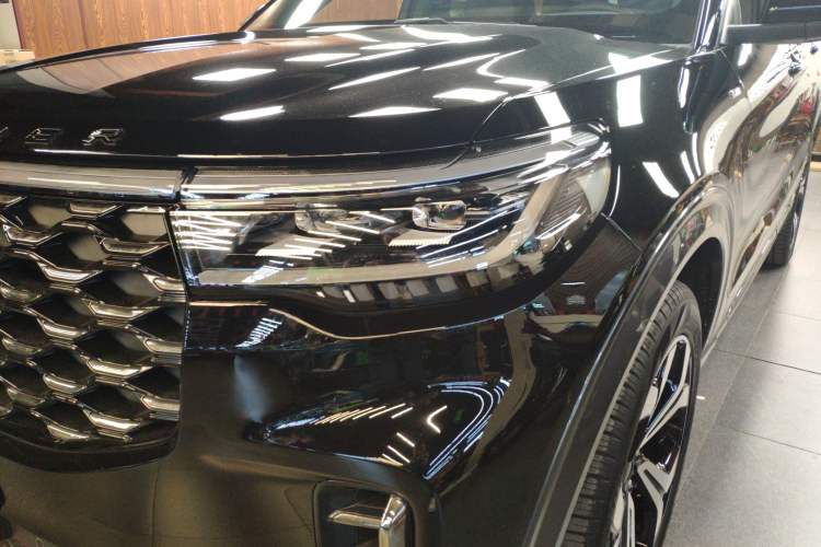 Used Ford Explorer 2023 EcoBoost 285 4x4 ST-LINE 6-Seater Left Front Headlight