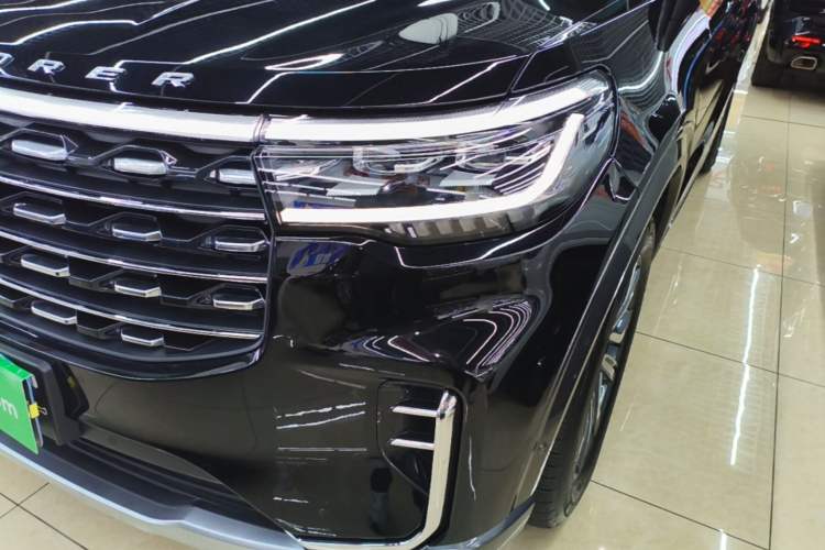 Used Ford Explorer 2023 EcoBoost 285 Four-Wheel Drive Titanium Edition 6 Seats Left Front Headlight