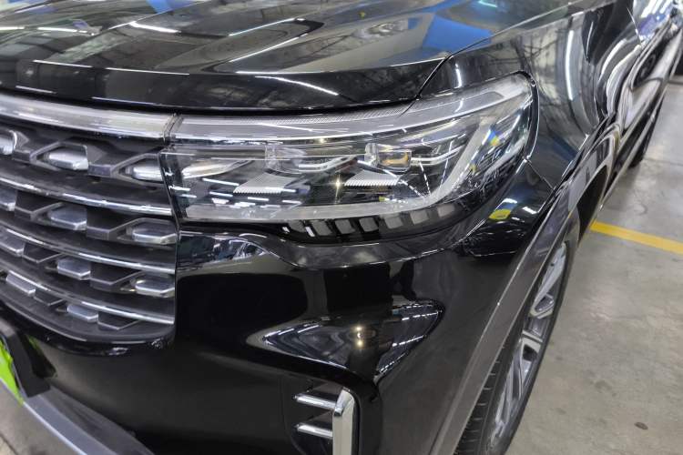 Used Ford Explorer 2023 EcoBoost 285 Four-Wheel Drive Stylish Plus Version 7 Seats Left Front Headlight