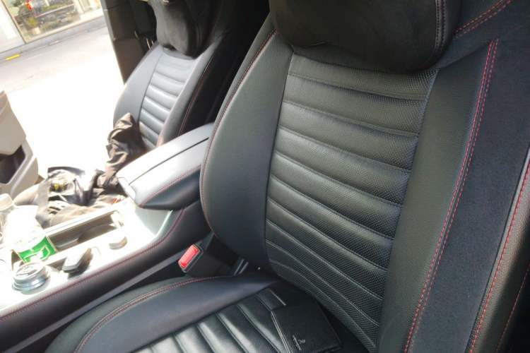 Used Ford Explorer 2023 EcoBoost 285 4x4 ST-LINE 6-Seater Left Front Seat