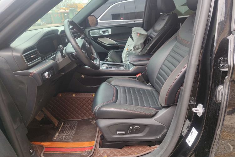 Used Ford Explorer 2023 EcoBoost 285 4x4 ST-LINE 7-Seater Left Front Seat