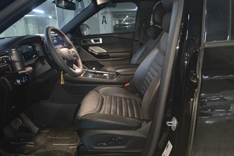 Used Ford Explorer 2023 EcoBoost 285 4x4 ST-LINE 6-Seater Left Front Seat