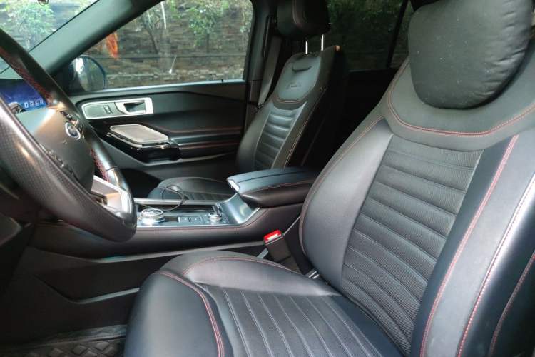 Used Ford Explorer 2023 EcoBoost 285 4x4 ST-LINE 6-Seater Left Front Seat