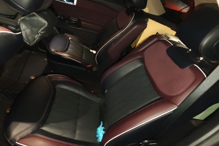 Used Ford Explorer 2023 EcoBoost 285 Four-Wheel Drive Titanium Edition 6 Seats Left Rear Seat