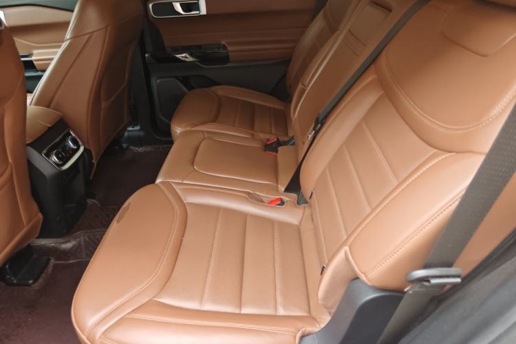 Used Ford Explorer 2023 EcoBoost 285 Four-Wheel Drive Stylish Plus Version 7 Seats Left Rear Seat