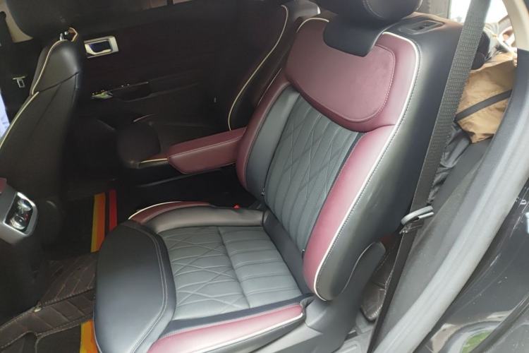 Used Ford Explorer 2023 EcoBoost 285 Four-Wheel Drive Titanium Edition 6 Seats Left Rear Seat