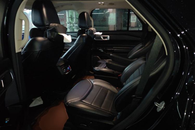 Used Ford Explorer 2023 EcoBoost 285 4x4 Trend Plus Edition 6 Seats Left Rear Seat