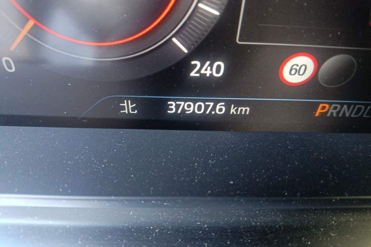 Used Ford Explorer 2023 EcoBoost 285 Four-Wheel Drive Titanium Edition 6 Seats Odometer Close Up