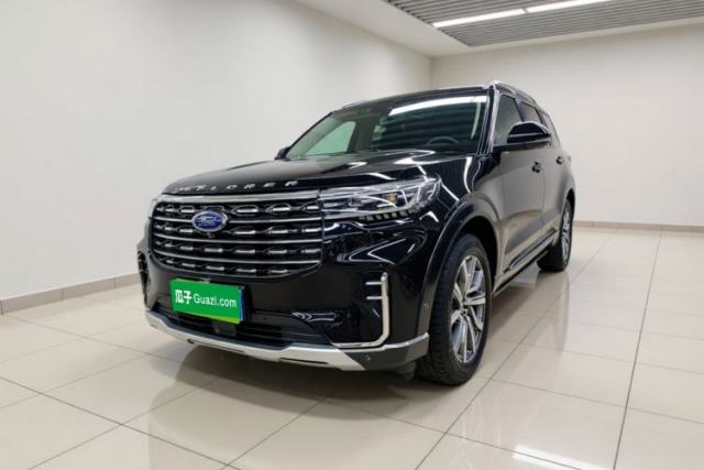 Ojetý Ford Explorer 2023 EcoBoost 285 Four-Wheel Drive Titanium Edition 6 Seats