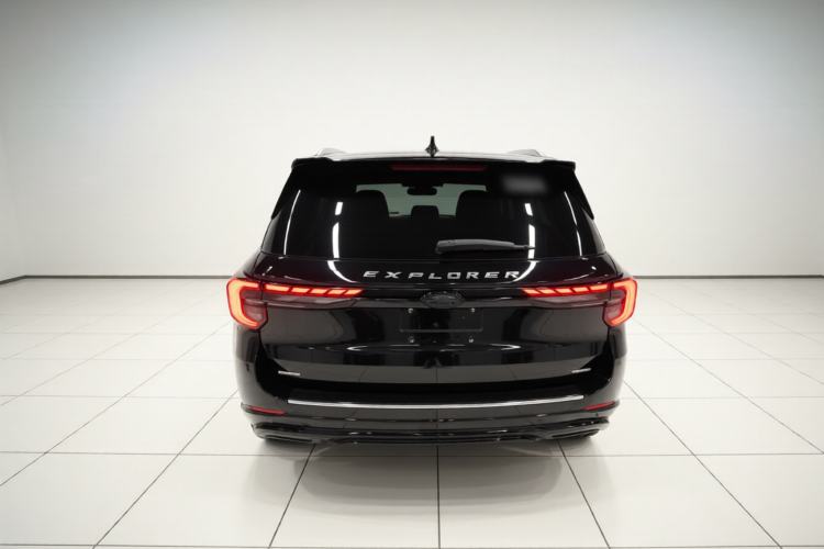 Used Ford Explorer 2023 EcoBoost 285 Four-Wheel Drive Titanium Edition 6 Seats Rear