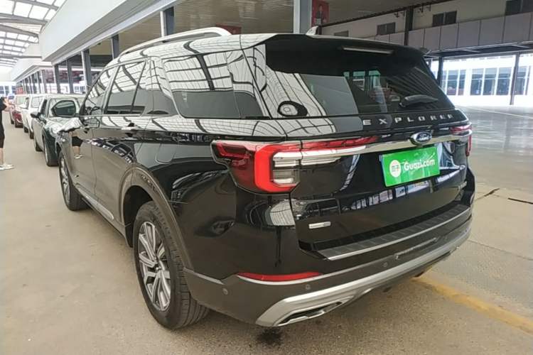 Used Ford Explorer 2023 EcoBoost 285 Four-Wheel Drive Titanium Edition 7-Seater Rear Left 45 Deg