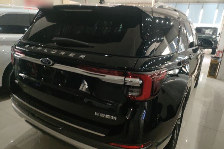 Used Ford Explorer 2023 EcoBoost 285 Four-Wheel Drive Titanium Edition 7-Seater Rear Right 45 Deg