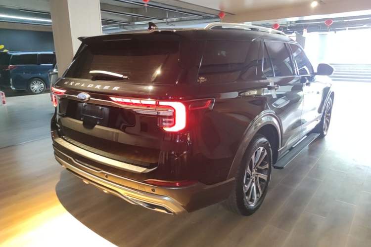 Used Ford Explorer 2023 EcoBoost 285 4x4 Trend Plus Edition 6 Seats Rear Right 45 Deg
